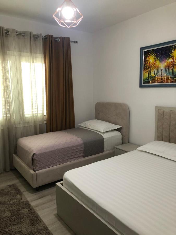 Brilant Apartament Tirana Buitenkant foto