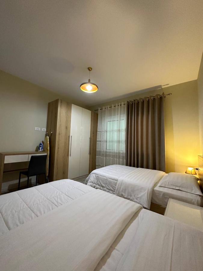 Brilant Apartament Tirana Buitenkant foto
