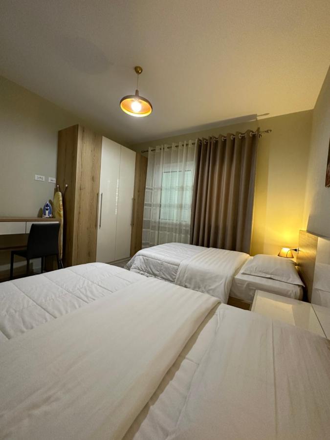 Brilant Apartament Tirana Buitenkant foto