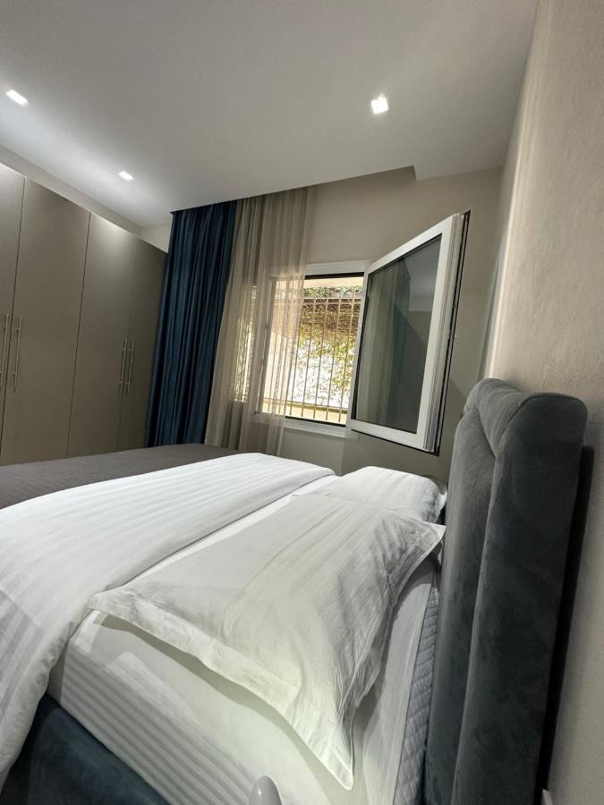 Brilant Apartament Tirana Buitenkant foto
