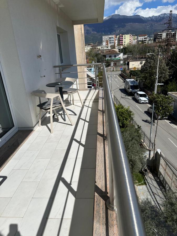 Brilant Apartament Tirana Buitenkant foto