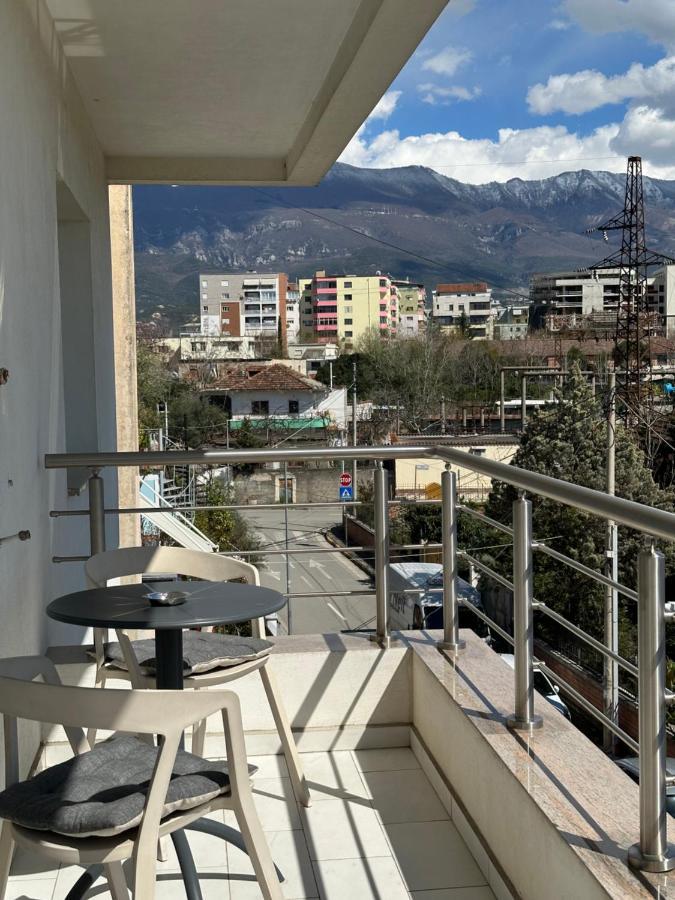 Brilant Apartament Tirana Buitenkant foto