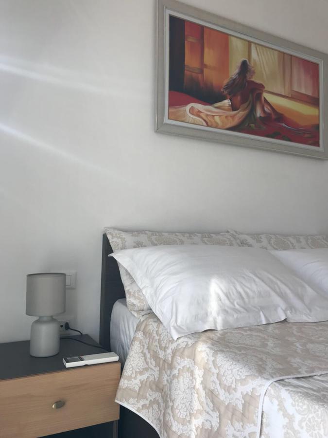 Brilant Apartament Tirana Buitenkant foto