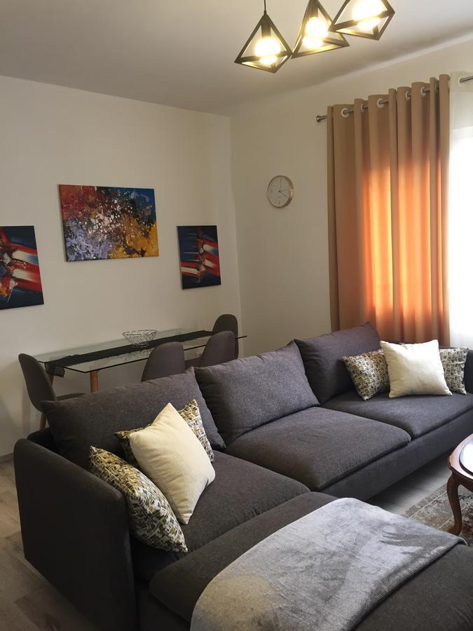 Brilant Apartament Tirana Buitenkant foto