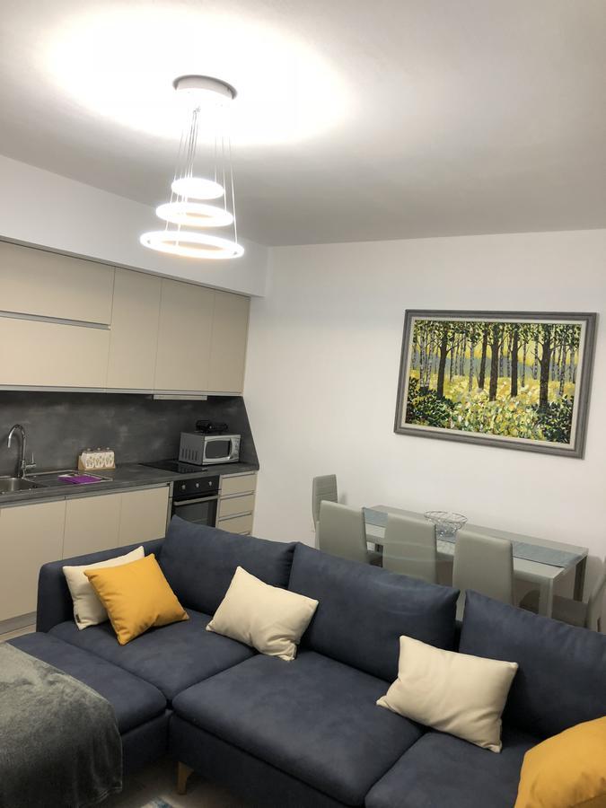 Brilant Apartament Tirana Buitenkant foto