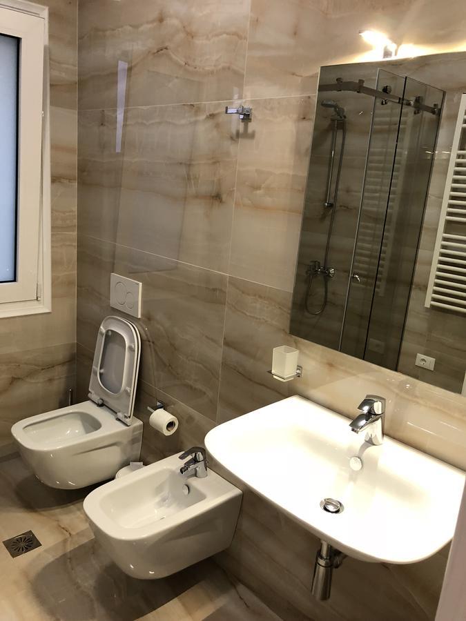 Brilant Apartament Tirana Buitenkant foto