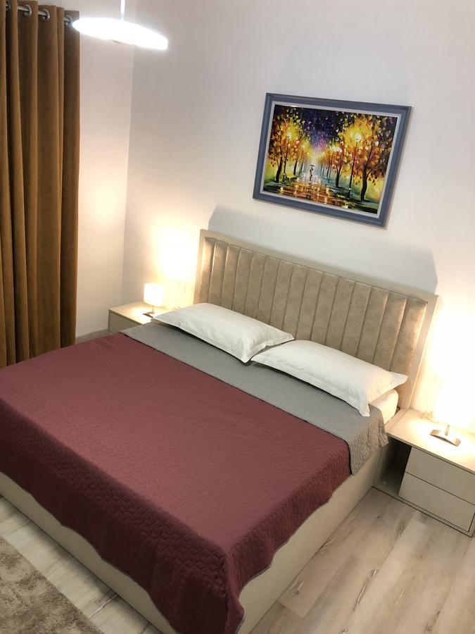 Brilant Apartament Tirana Buitenkant foto